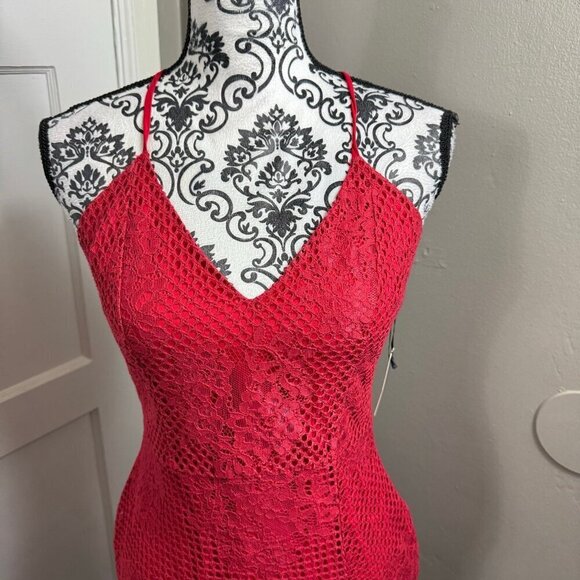 Lovers & Friends red lace SKYLIGHT DRESS with lace up back. - Picture 4 of 12